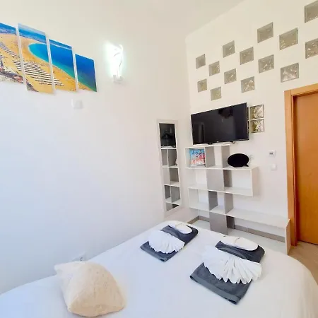 Quarto Com Casa De Banho Privada Tranquilidade Garantida * Nazaré